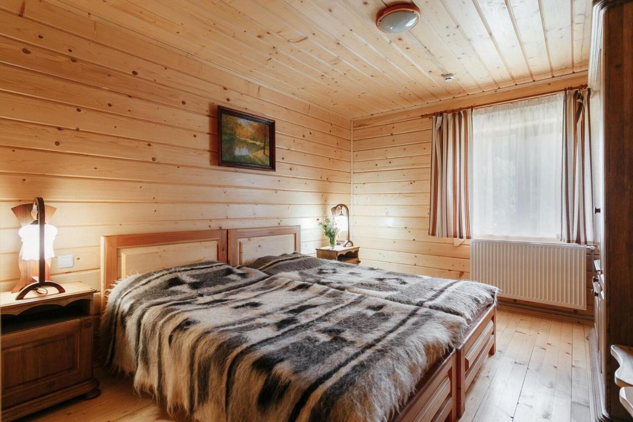 Hotel "Odessa" Verhovina Kültér fotó